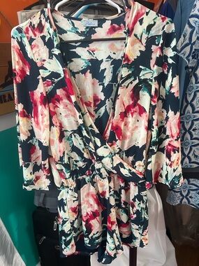 Abbeline Floral Print Wrap Romper in Navy, Cream, Pink